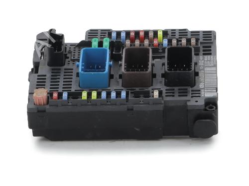 Used Fuse box Fuse box PEUGEOT 308 II (LB_, LP_, LW_, LH_, L3_) 1.2 THP 130 (131 hp) 30405810 30405810