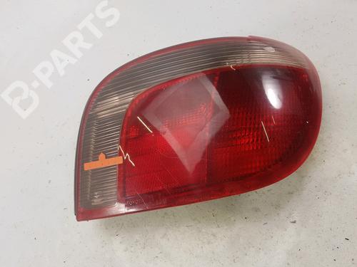 Used Right taillight Right taillight TOYOTA YARIS (_P1_) 1.0 (SCP10_, SCP10R) (68 hp) 10687330 10687330