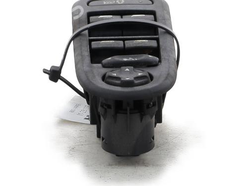 Left front window switch CITROËN C3 II (SC_) 1.6 HDi | BP34231075I27 - Image 3