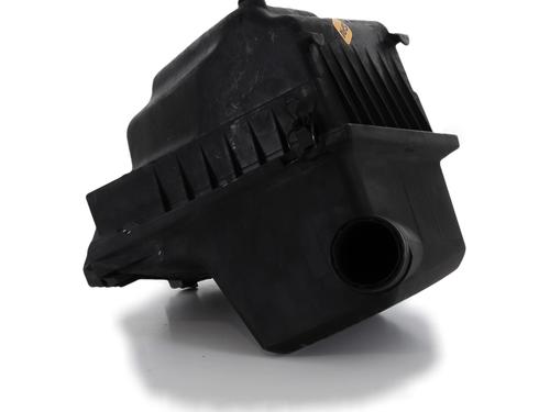 Used Air filter box VW GOLF III (1H1) [1989-2000]  28505278