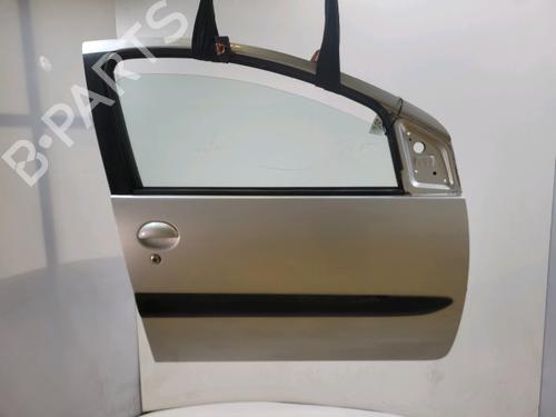 Used Right front door Right front door TOYOTA AYGO (_B1_) 1.0 (KGB10_, KGB10R) (68 hp) 40557956 40557956