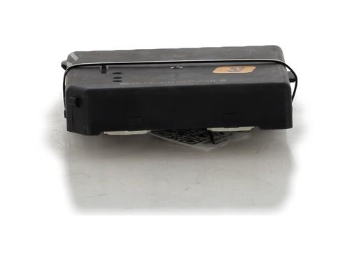 Used Fuse box RENAULT MASTER III Van (FV) 2.3 dCi 130 FWD (FV0M, FV0Y, FV0J, FV02, FV03) (130 hp) 27913974