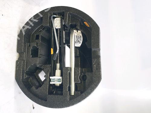 Jack Kit SKODA FABIA III (NJ3) 1.2 TSI | BP29265324C119 