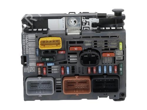 Fuse box CITROËN C4 I (LC_) 1.6 HDi | BP31607376E1