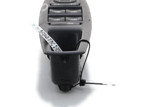 Left front window switch RENAULT SCÉNIC III (JZ0/1_) 1.5 dCi | BP29762151I27 