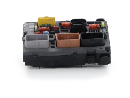 fuse-box-peugeot-rcz-2010-2011-2012-2013-2014-2015-37483178 main image