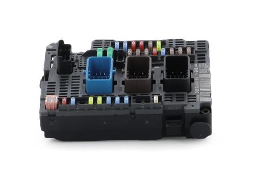 Used Fuse box Fuse box 36877466 36877466