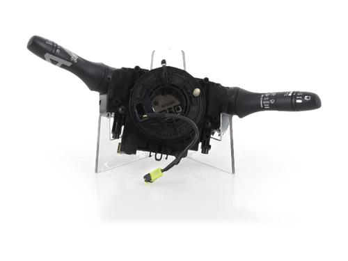 switch-nissan-qashqai-ii-j11-j11_-2013-36211018 main image