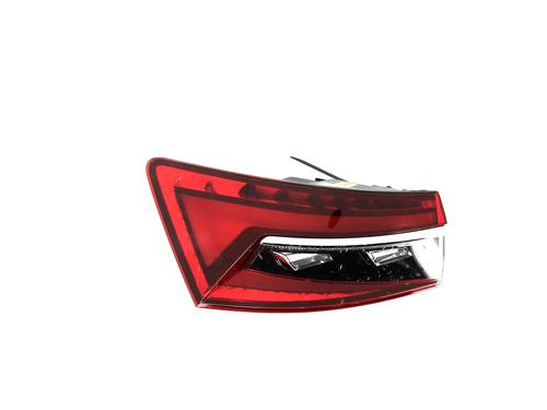 Left taillight SKODA SUPERB III Estate (3V5) 2.0 TDI (150 hp) 16452150