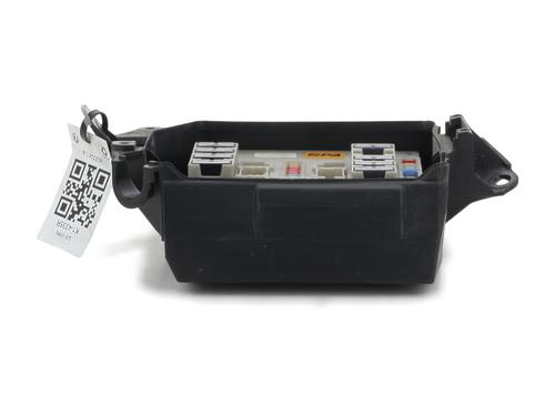 Used Fuse box RENAULT CLIO III Grandtour (KR0/1_) 1.5 dCi (KR0F) (86 hp) 27913712
