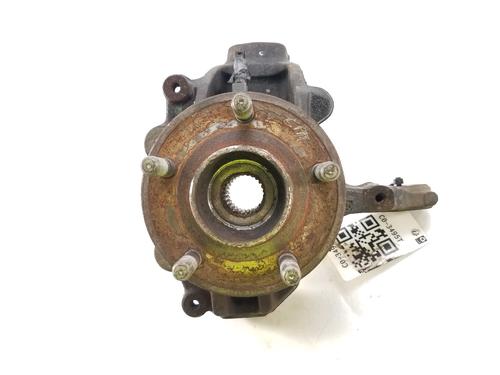 Used Left front steering knuckle Left front steering knuckle FORD FOCUS III 1.6 TDCi (115 hp) 10706597 10706597