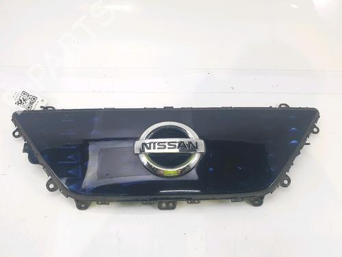 Used Grille NISSAN LEAF (ZE1) Electric (150 hp) 28068816