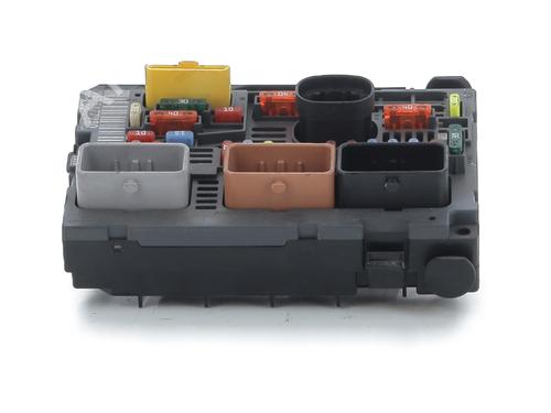 fuse-box-citroen-c4-grand-picasso-i-ua_-2006-2007-2008-2009-2010-2011-2012-2013-32333868 main image