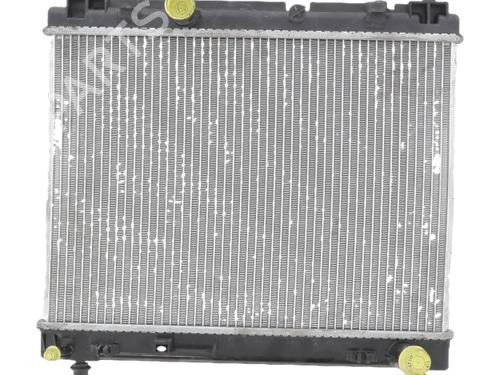 Used Water radiator Water radiator TOYOTA YARIS (_P9_) 1.4 D-4D (NLP90_, NLP90R) (90 hp) 40520897 40520897