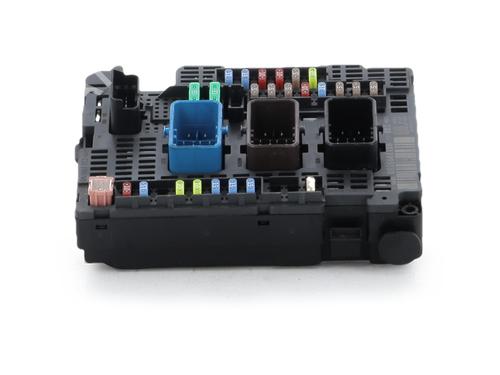Used Fuse box Fuse box 37751972 37751972