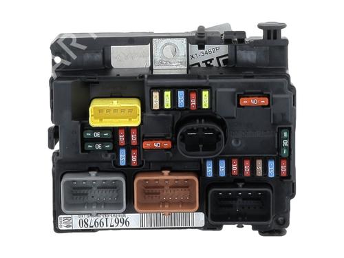Fuse box CITROËN C3 II (SC_) 1.6 HDi | BP31867641E1