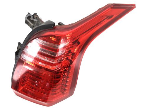 Used Right taillight PEUGEOT 5008 (0U_, 0E_) 2.0 HDi 150 / BlueHDi 150 (150 hp) 29988233