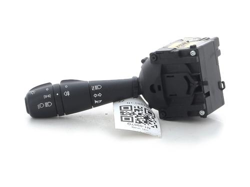 switch-dacia-sandero-ii-2012-32152353 main image