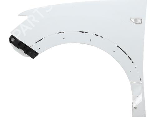 left-front-fenders-dacia-sandero-ii-2012-32202349 main image