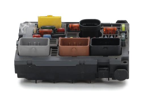Used Fuse box PEUGEOT 3008 I MPV (0U_) 1.6 HDi (109 hp) 27914399