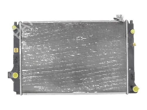 Used Water radiator Water radiator TOYOTA YARIS (_P13_) [2010-2020] 34388767 34388767