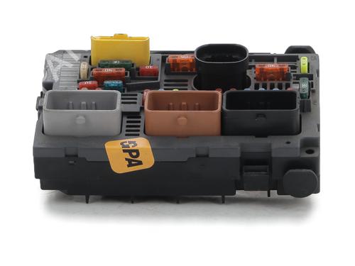 Used Fuse box PEUGEOT 3008 I MPV (0U_) 1.6 HDi (112 hp) 29517791