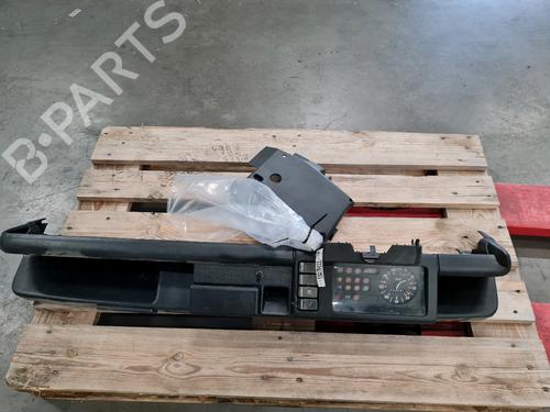 Used Dashboard RENAULT 4 (112_) 1.1 (1128, S128) (34 hp) 31240046