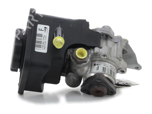 Used Steering pump LAND ROVER RANGE ROVER III (L322) 3.0 D 4x4 (177 hp) 25982839
