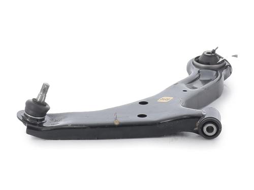 Used Right front suspension arm Right front suspension arm SUZUKI GRAND VITARA II (JT, TE, TD) 1.9 DDiS All-wheel Drive (JT419, TD44, JB419WD, JB419XD,... (129 hp) 33229619 33229619