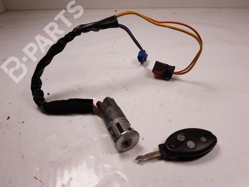 Used Ignition barrel Ignition barrel CITROËN XSARA (N1) 2.0 HDi 90 (90 hp) 10448808 10448808