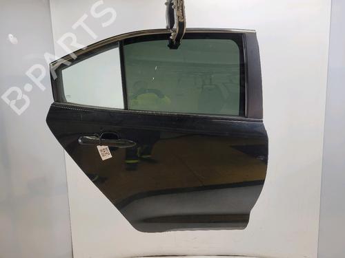 Used Right rear door TOYOTA COROLLA Saloon (_E21_) 1.8 VVTi Hybrid (ZWE219) (140 hp) 31938219