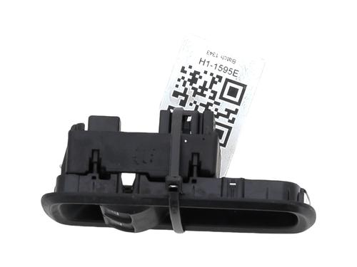 Used Left front window switch Left front window switch FORD FIESTA VI (CB1, CCN) 1.25 (82 hp) 33332640 33332640