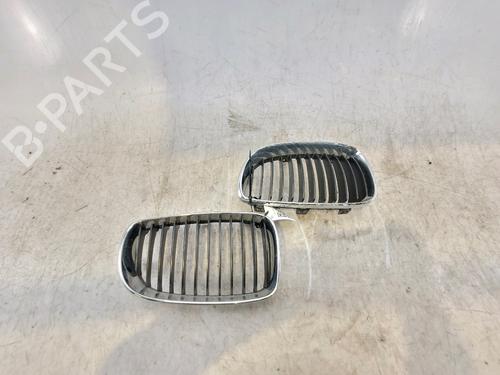 Used Grille BMW 1 (E81) 118 d (143 hp) 22307572