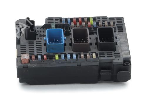 Used Fuse box Fuse box PEUGEOT 508 SW I (8E_) 2.0 HDi (163 hp) 33033404 33033404