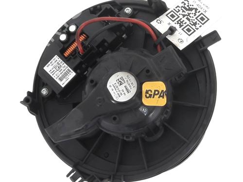 Used Heater blower motor AUDI A3 Sportback (8VA, 8VF) 2.0 TDI quattro (150 hp) 31578304