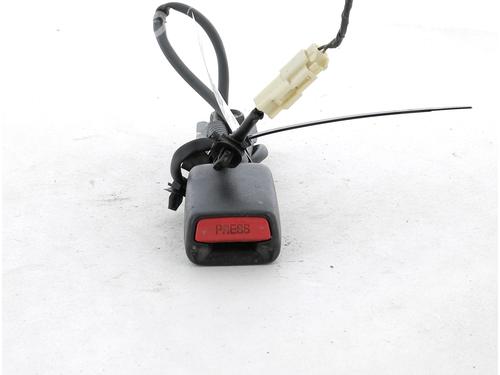 Used Seat buckle MITSUBISHI L200 / TRITON (KA_T, KB_T) 2.5 DI-D 4WD (KB4T) (178 hp) 27915994