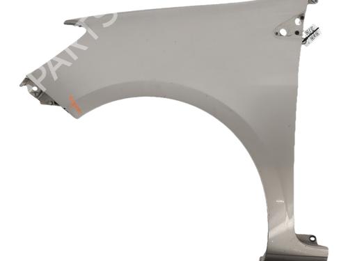 Used Left front fenders Left front fenders RENAULT CLIO III (BR0/1, CR0/1) [2005-2014] 35798369 35798369