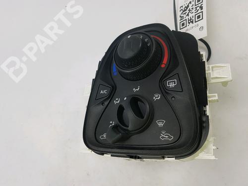 Used Climate control Climate control PEUGEOT 108 1.2 (82 hp) 11186683 11186683