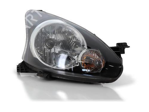 Używane Lampa przednia prawa TOYOTA AYGO (_B1_) 1.0 (KGB10_, KGB10R) (68 hp) 30917479