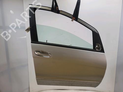 Used Right front door Right front door MERCEDES-BENZ A-CLASS (W169) A 180 CDI (169.007, 169.307) (109 hp) 33646358 33646358