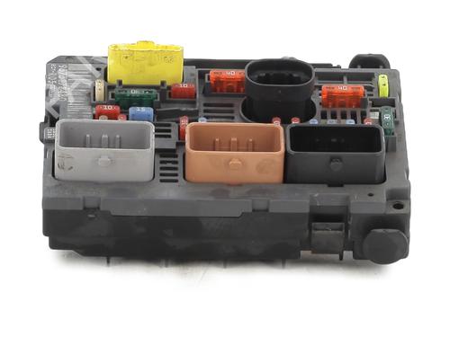 Used Fuse box PEUGEOT 308 I (4A_, 4C_) 1.6 HDi (92 hp) 28365145