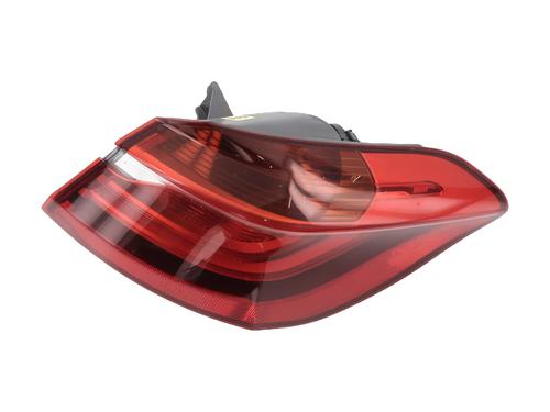 right-taillight-bmw-2-gran-tourer-f46-2014-32400713 main image