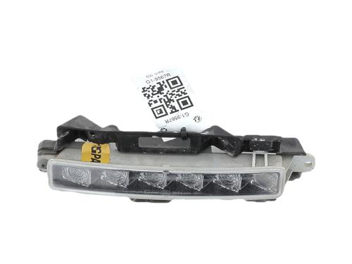 Used Left daytime light Left daytime light 39608760 39608760