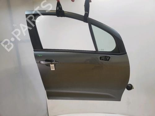 Used Right front door Right front door 39501759 39501759