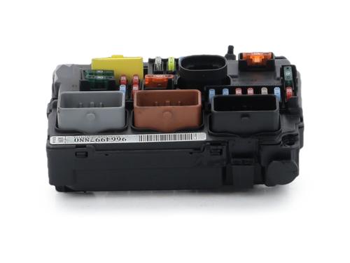 Used Fuse box Fuse box CITROËN C3 II (SC_) 1.4 (73 hp) 40488135 40488135