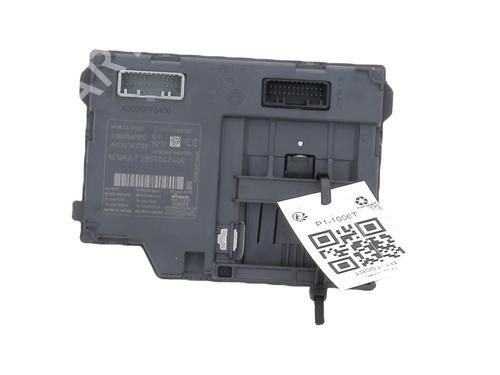 Used Card reader RENAULT CLIO IV (BH_) 0.9 TCe 90 (BHNF, BHMA, BHMH, BHJK, BHJR) (90 hp) 30925482