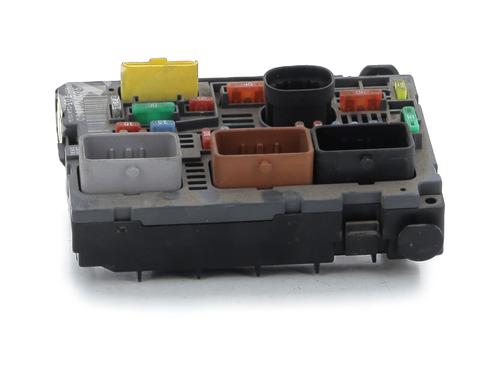 Sikringsdåse Sikringsdåse PEUGEOT PARTNER Box Body/MPV [2008-2026] 33685563 33685563