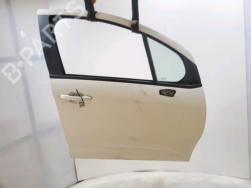 Dør højre fortil Dør højre fortil CITROËN C3 II (SC_) 1.4 (73 hp) 35798847 35798847