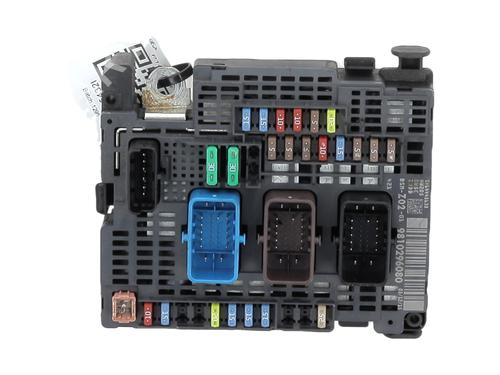 Fuse box CITROËN C4 II (NC_) 1.6 BlueHDi 100 | BP32654867E1