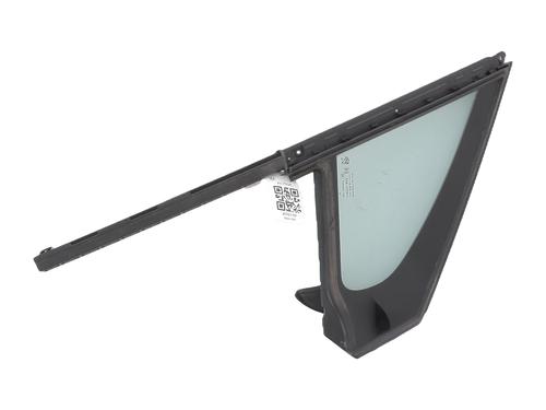 front-right-quarter-glass-peugeot-2008-i-cu_-2013-31821471 main image